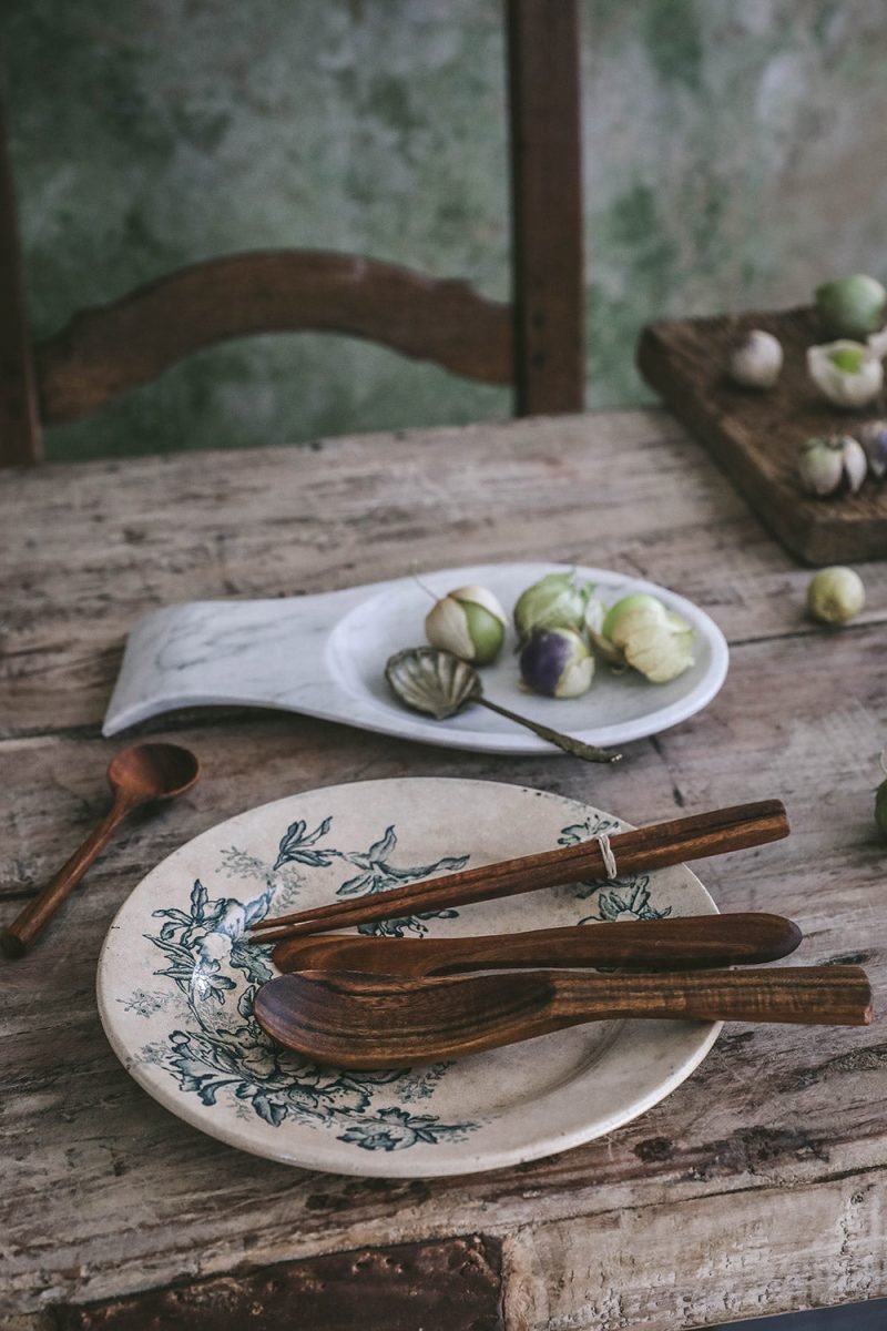 Ihandcrafted wooden utensils