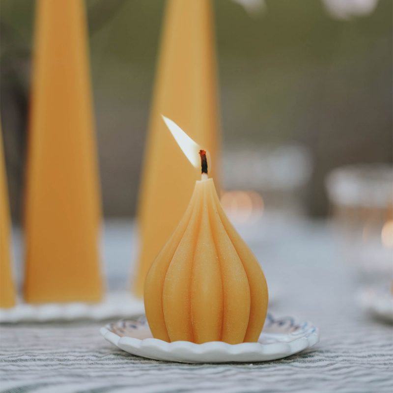 beeswax kiss candles3