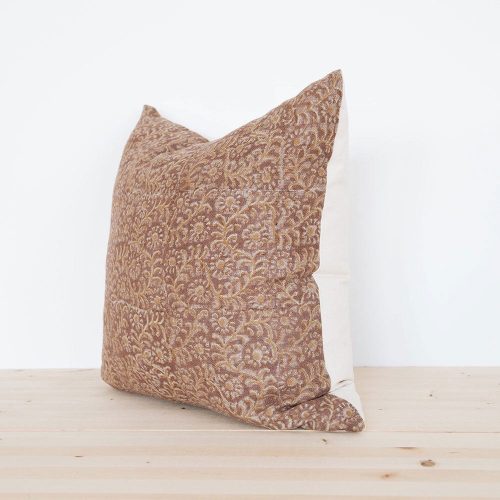 bloack printed pillow 00926 1