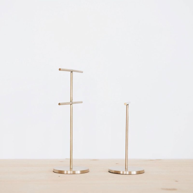 brass jewelry stand2