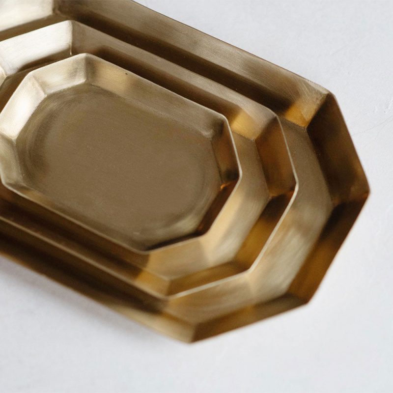 brass octagon plate long1