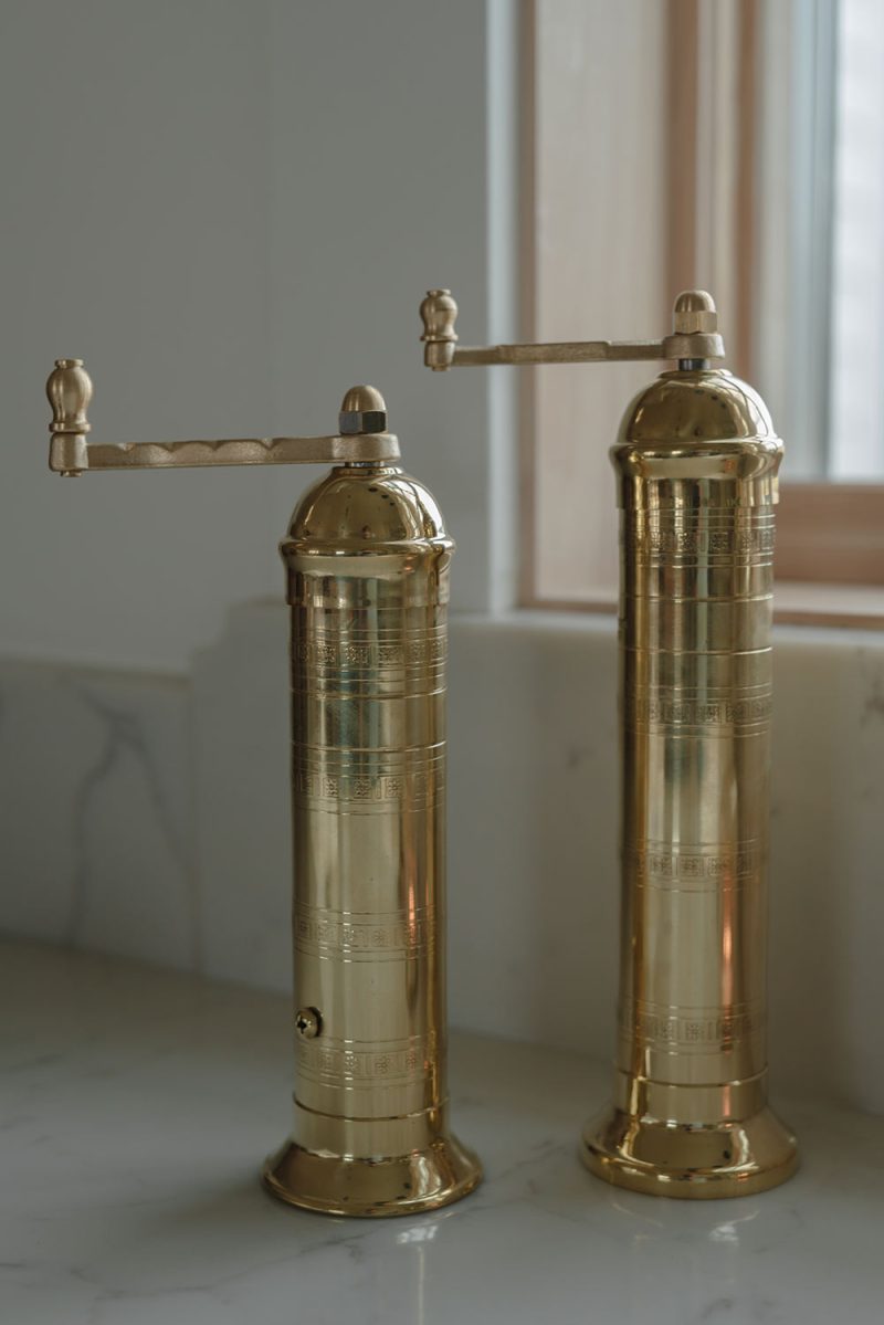 brass pepper mill3