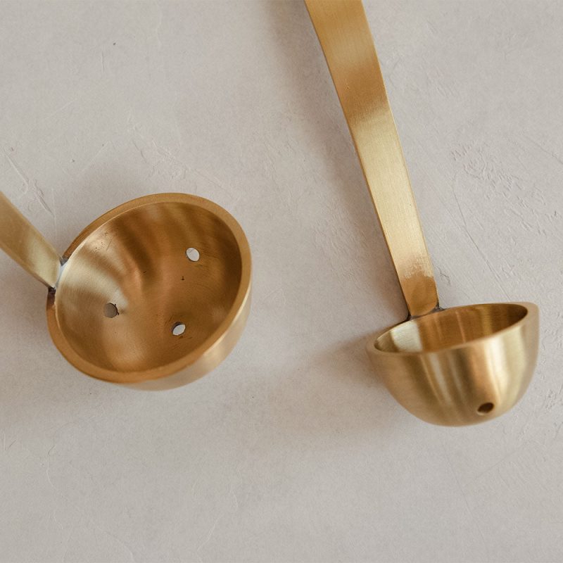 brass slotted spoons1