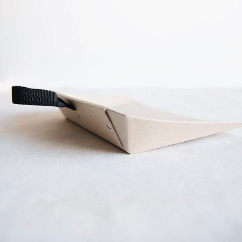 cardboard dustpan1