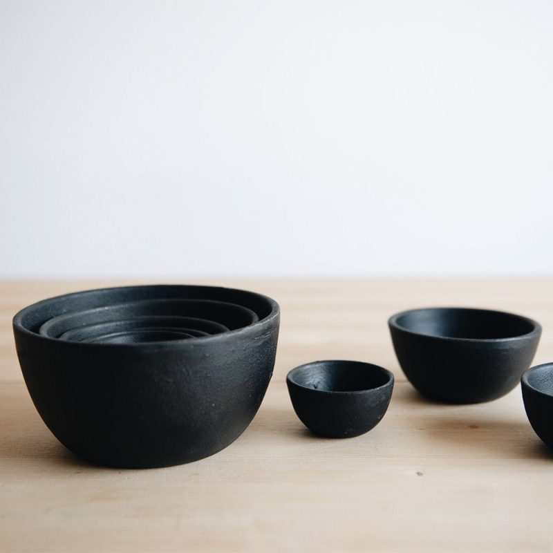 cast iron bowls2