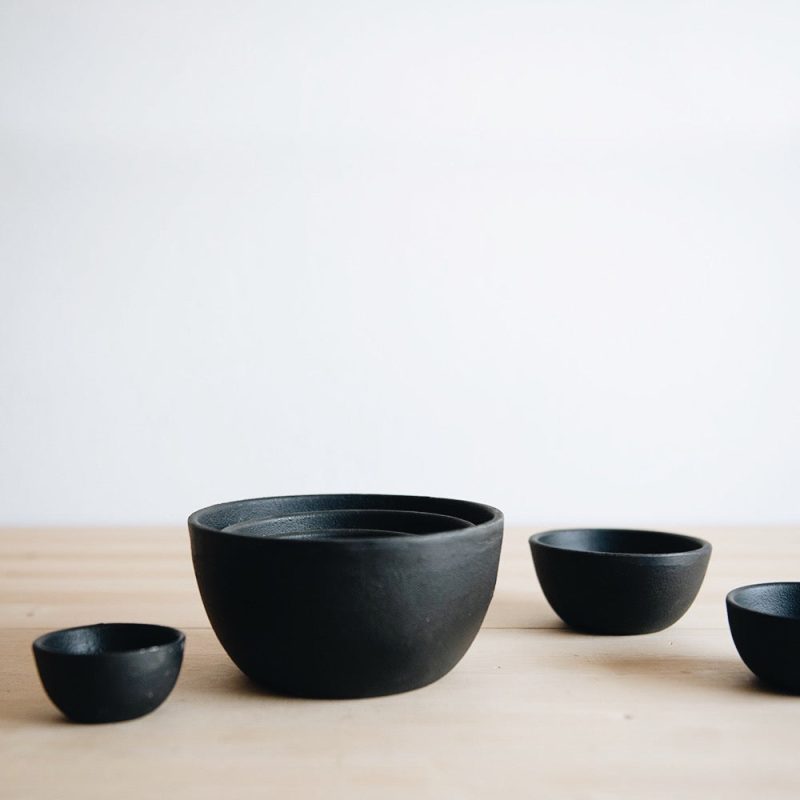 cast iron bowls3