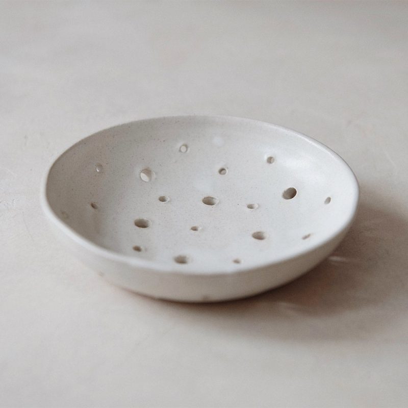 ceramic berry plate1