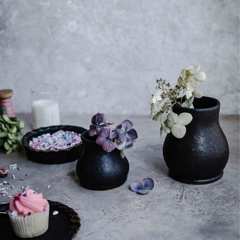 ceramic bloom vase dark2