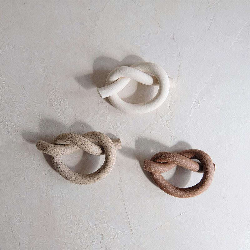 ceramic napkin knot