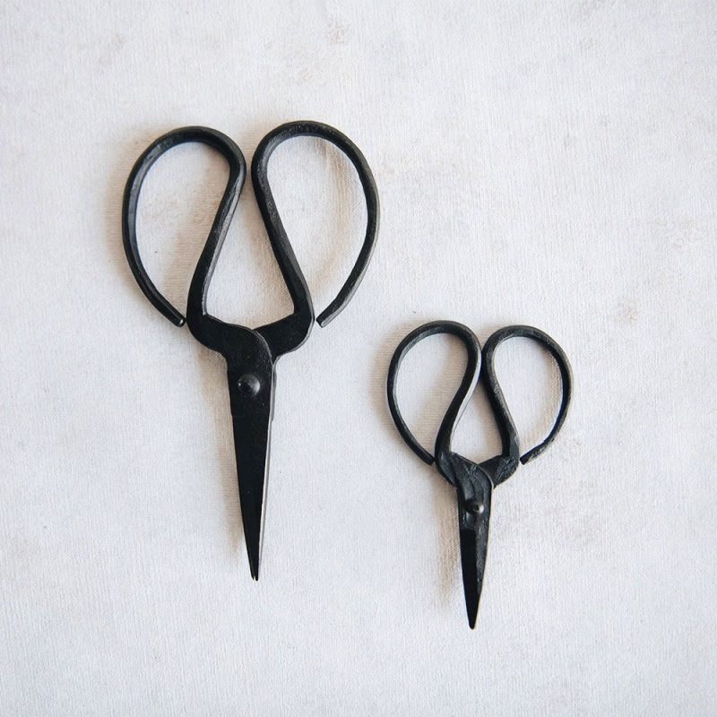 iron scissors 041e832a 39d0 4816 ad8e 250a2b81ed46