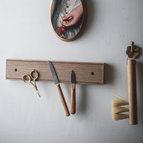 magnetic knife rack