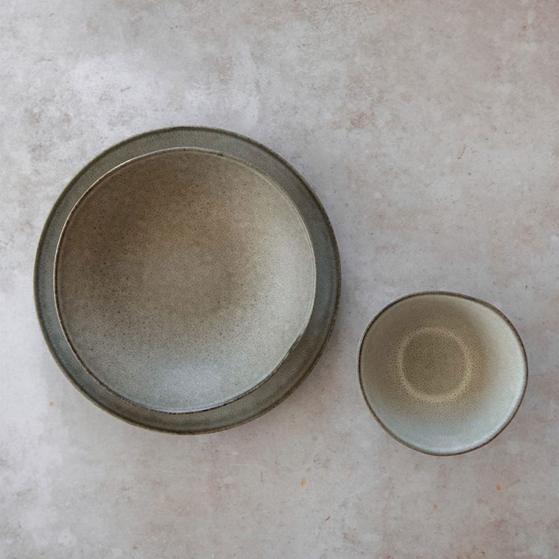 matte stoneware dinnerware