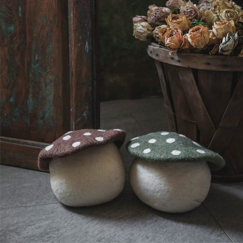 mushroom doorstops3