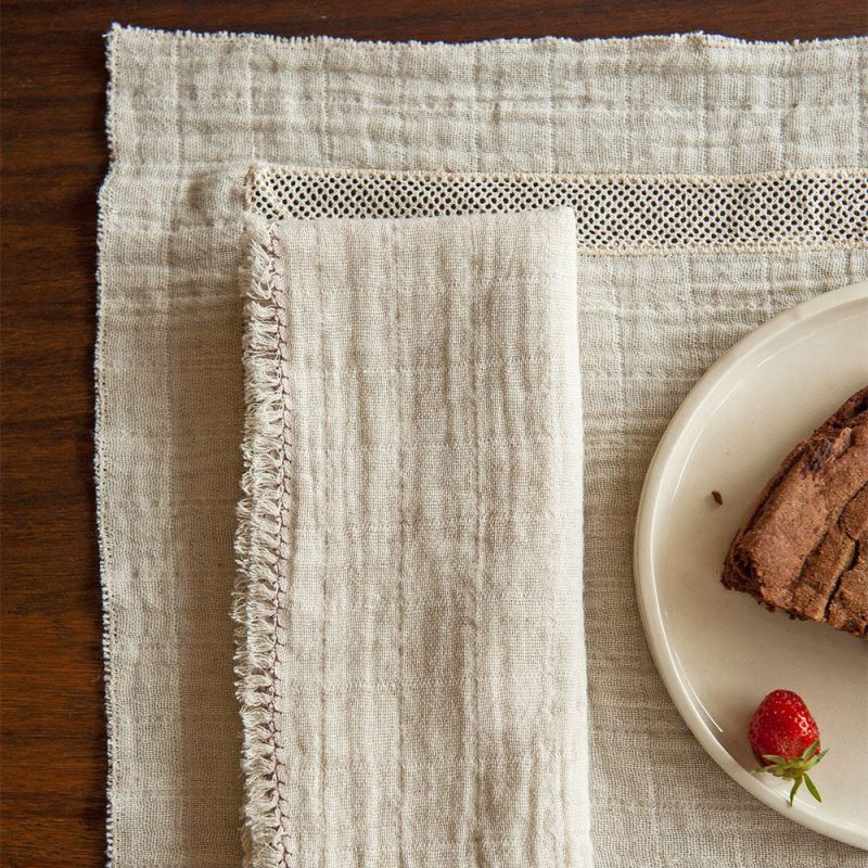 net lace placemat