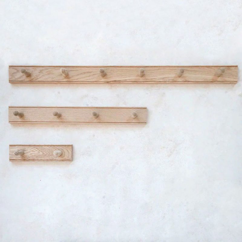 oak shaker peg rail