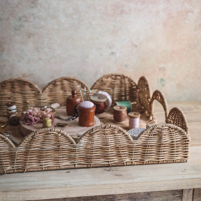 rattan scalloped tray5