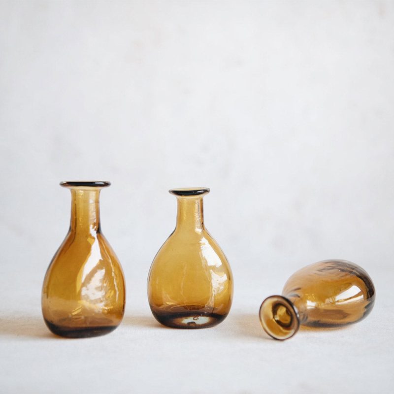 recycled glass bud vase amber3