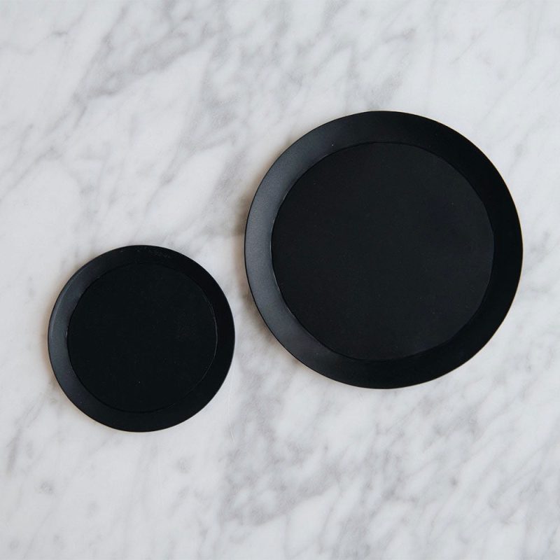 round tray black