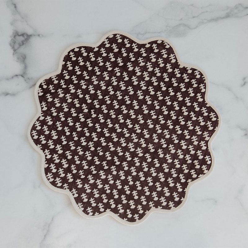 scalloped cotton placemat1