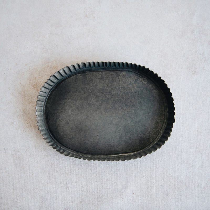 scalloped tray