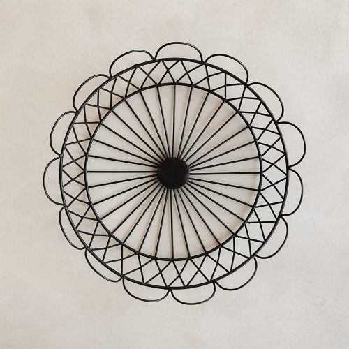 scalloped wire basket lg