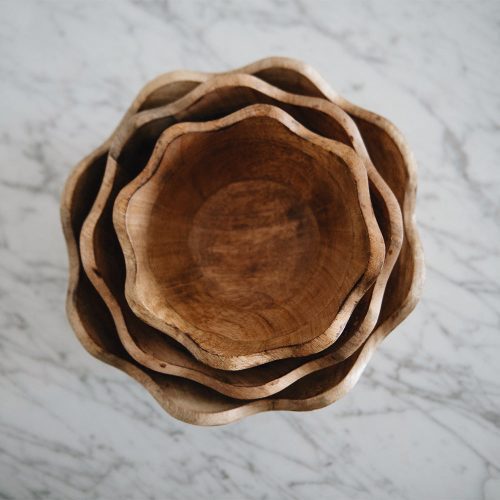 scalloped wooden bowls