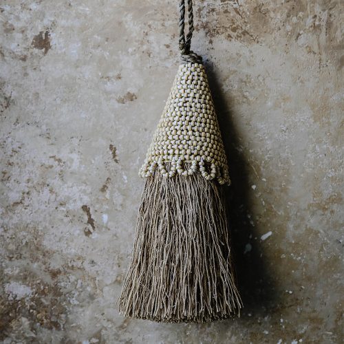 vetiver tassel 86e472c9 7e99 4cac 8787 fc11084263cd