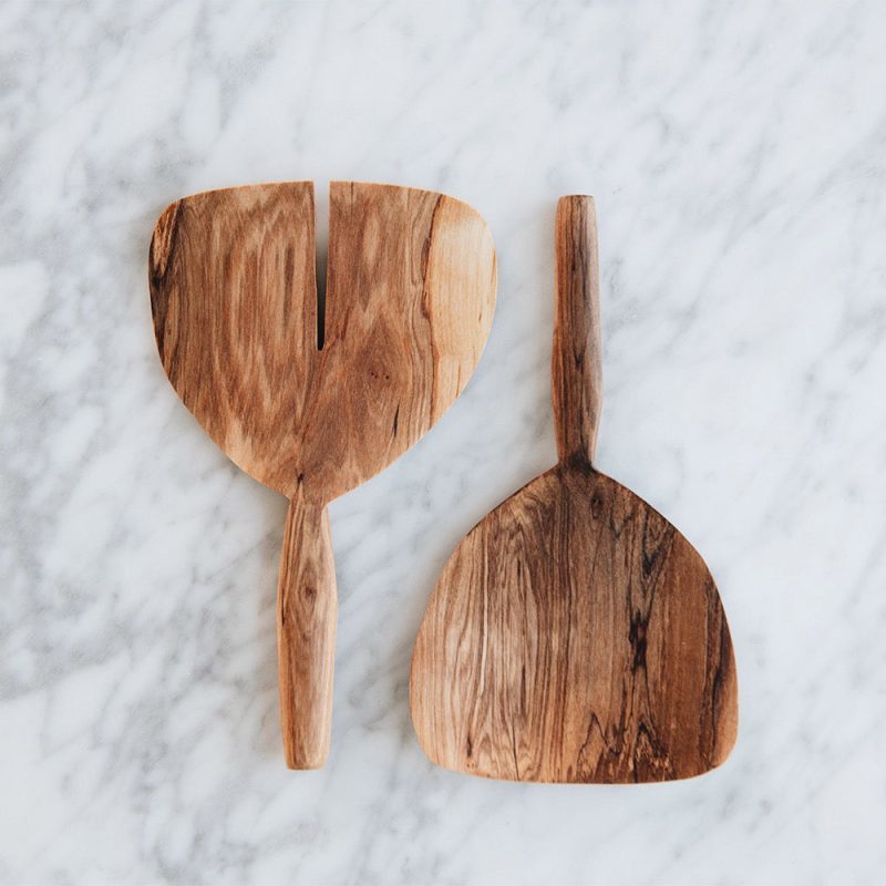 wide paddle salad servers1