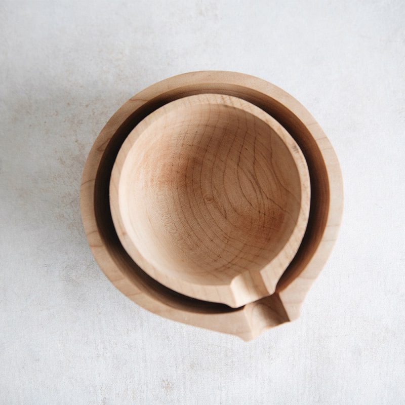 wooden spouted bowl3